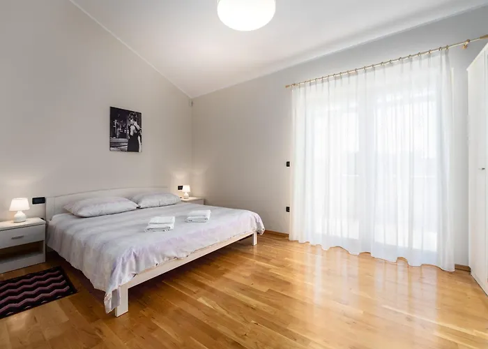 Genia I ポレッチ